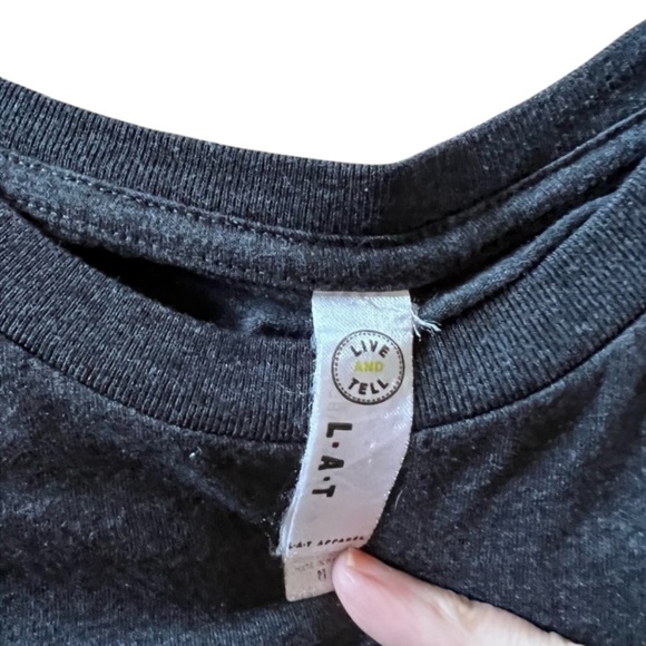 Charlie Southern graphic medium T-shirt dark charcoal gray short sleeves unisex - Picture 4 of 6